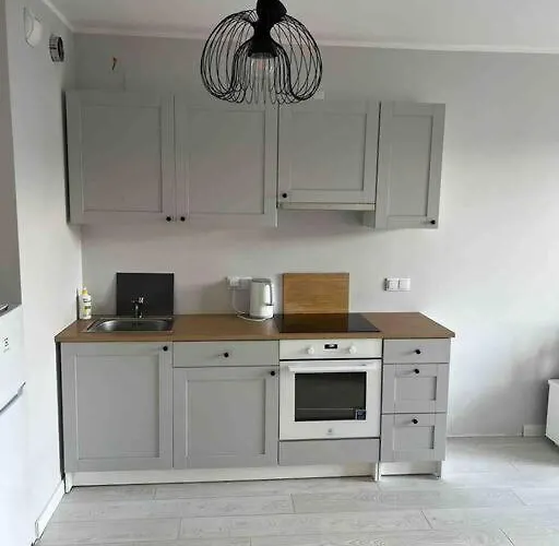 New 1 Bed Apartment With Balcony, Local Amenities