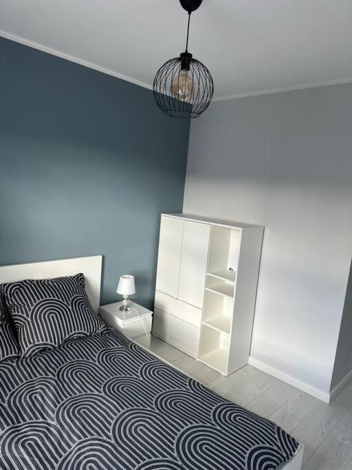 Apartament New 1 Bed With Balcony, Local Amenities *