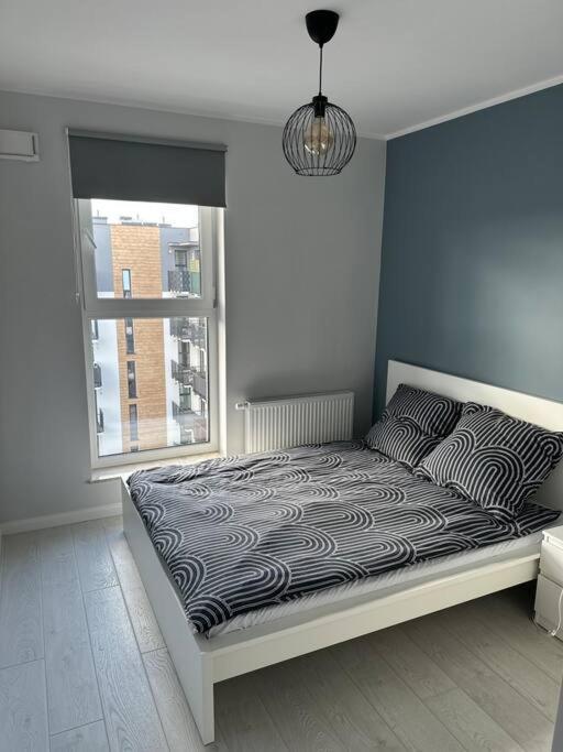 Apartament New 1 Bed With Balcony, Local Amenities *